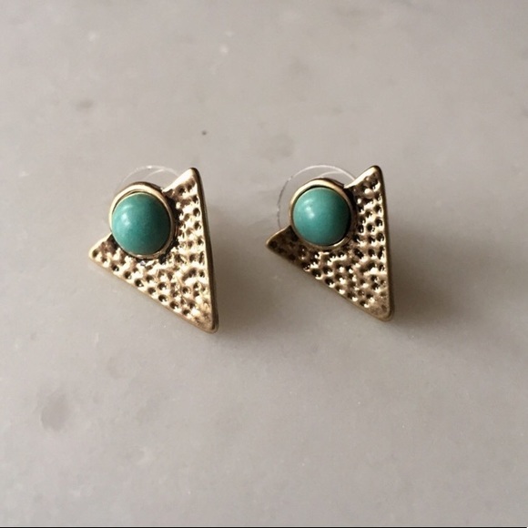 *CLOSING BOUTIQUE* - Picture 3 of 6